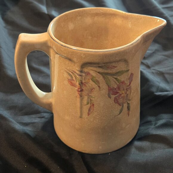 Vintage UNIVERSAL POTTERIES, Cambridge, Ohio Stoneware Floral Pitcher - Picture 3 of 10